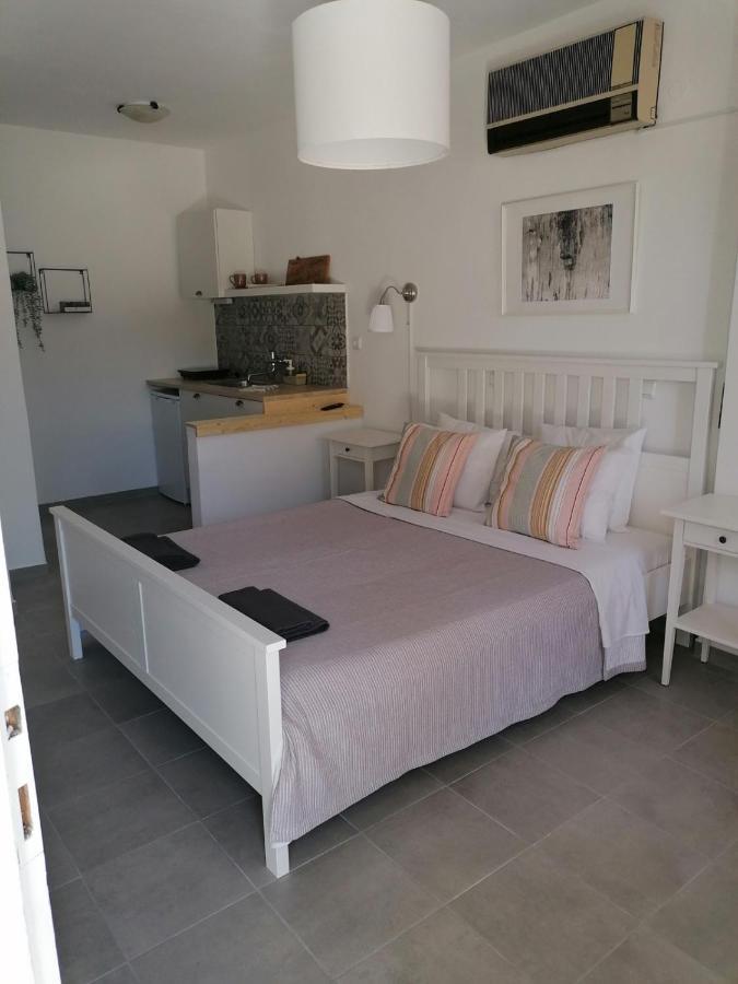 Studios Margaret, Poros Island Poros Town Exterior photo